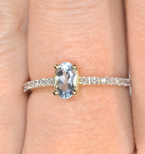 Aquamarine 0.35CT And Diamond 9K Yellow Gold Ring